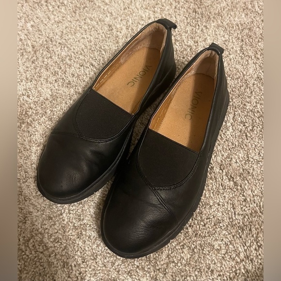 Vionic Linden Slip On Shoe - Picture 1 of 7